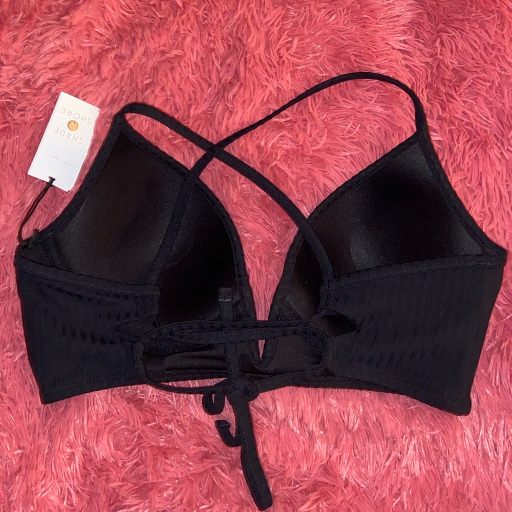 LIGHTLY LINED BLACK SWIM TOP - Picture 3 of 5
